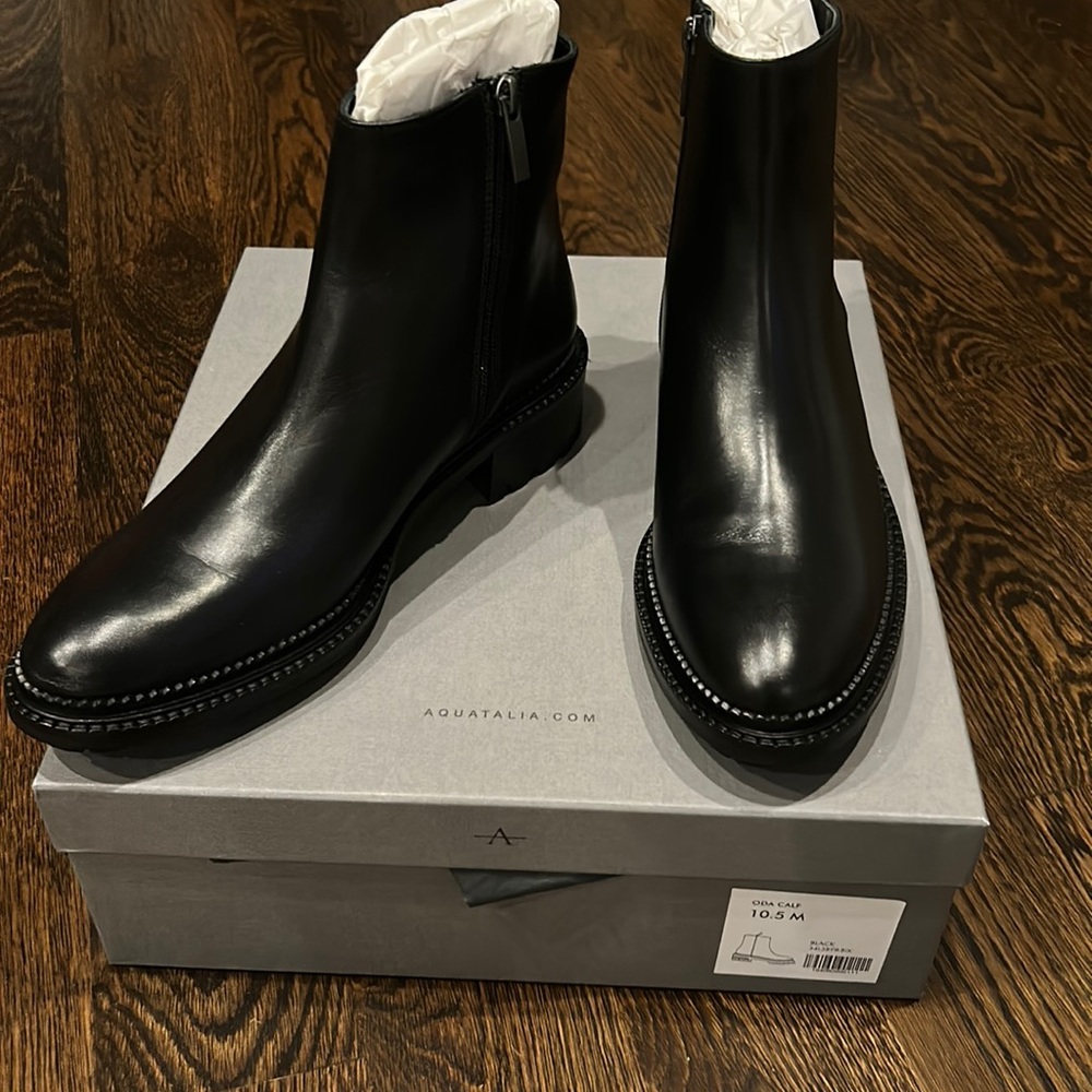 Aquatalia waterproof Oda Calf ankle boot, black, NIB. Retail $550. Sz 10.5